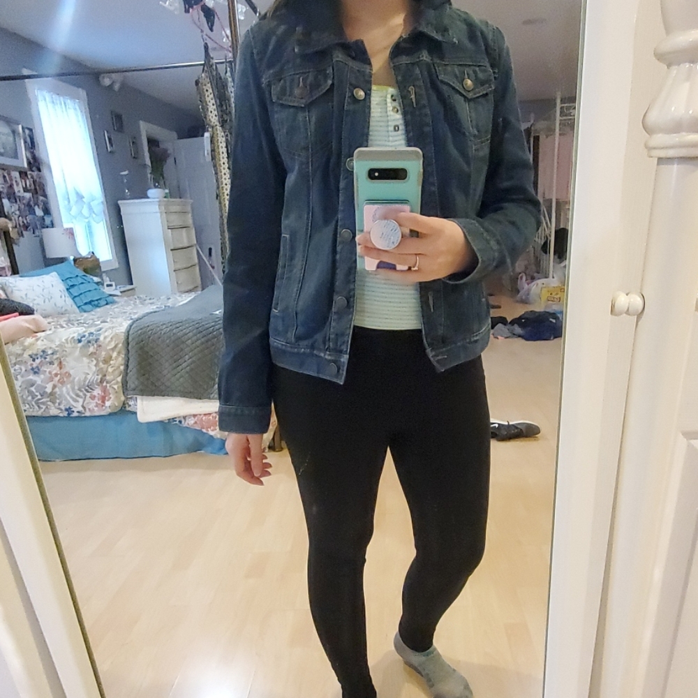 Ann Taylor LOFT denim jacket size 6